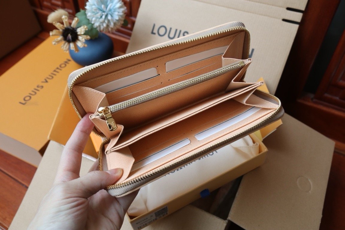 LV Gold Single Zipper Wallet Series