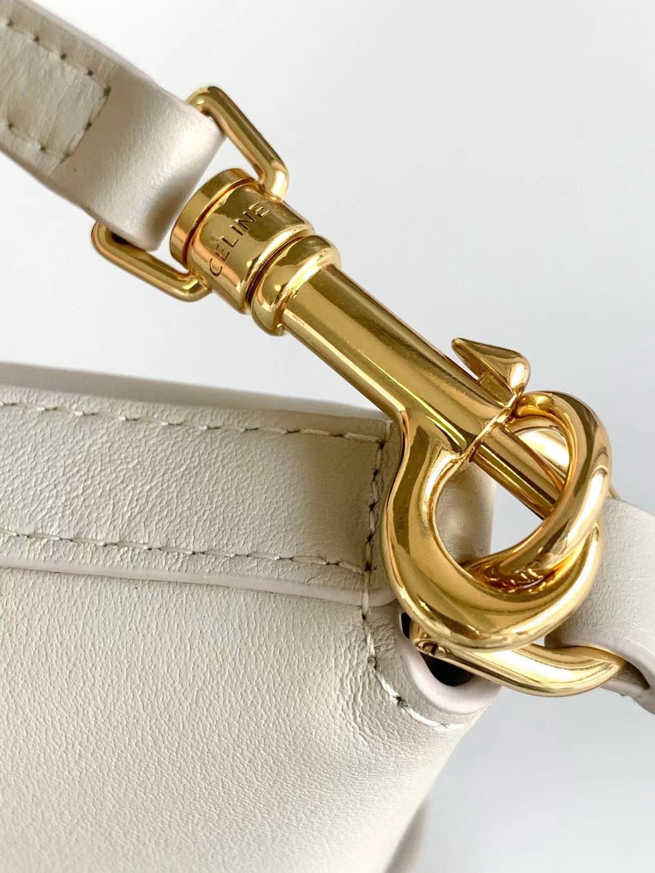 Celine TRIOMPHE Mini Cowhide Bucket Bag 12.5x5x14cm