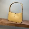 【𝑳𝑬 𝟓 𝑨 𝟕】𝙍𝙤𝙨𝙚 same style smooth plain leather 𝙃𝙊𝘽𝙊 handbag Plain leather Tabby Gold/Apricot 𝟔𝟓𝟕𝟐𝟐𝟖