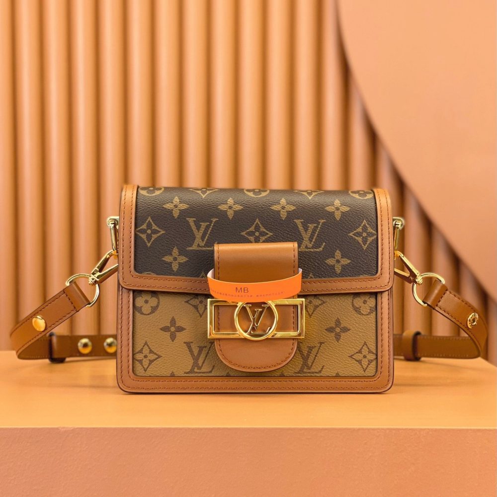 Dauphine handbag