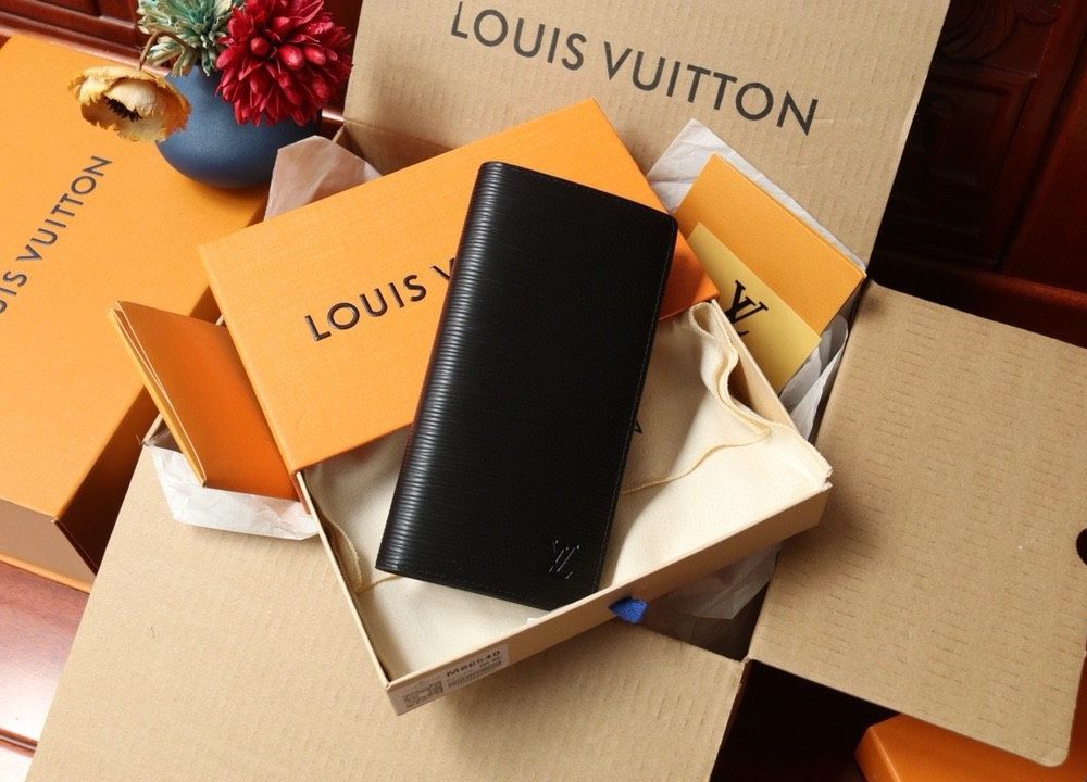 LV brazza wallet water ripple