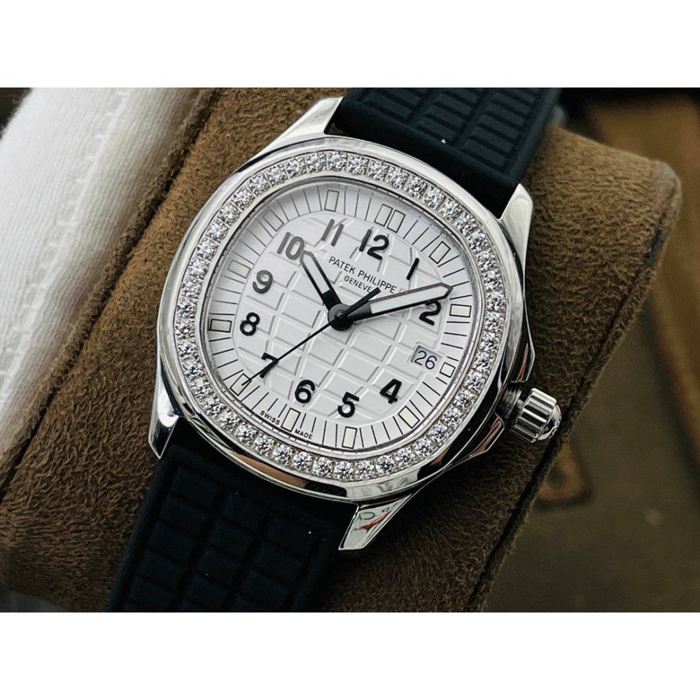 Patek Philippe Quartz Watch Size 35.6 * 9.5 mm