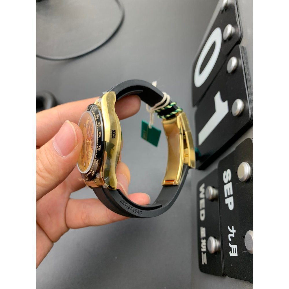 Rolex Daytona 116518LN Black Ceramic Bezel 18K Yellow Gold Dial Rubber Strap Swiss 4130 Movement