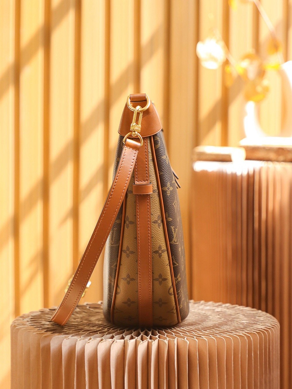 LOOP HOBO catwalk model #m46311# 38*26*10cm