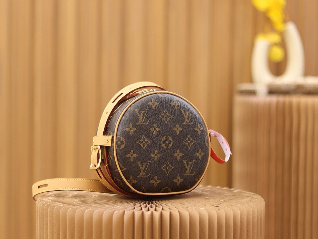 Louis Vuitton Boite clnaype au souplle m45149 17*16*7cm