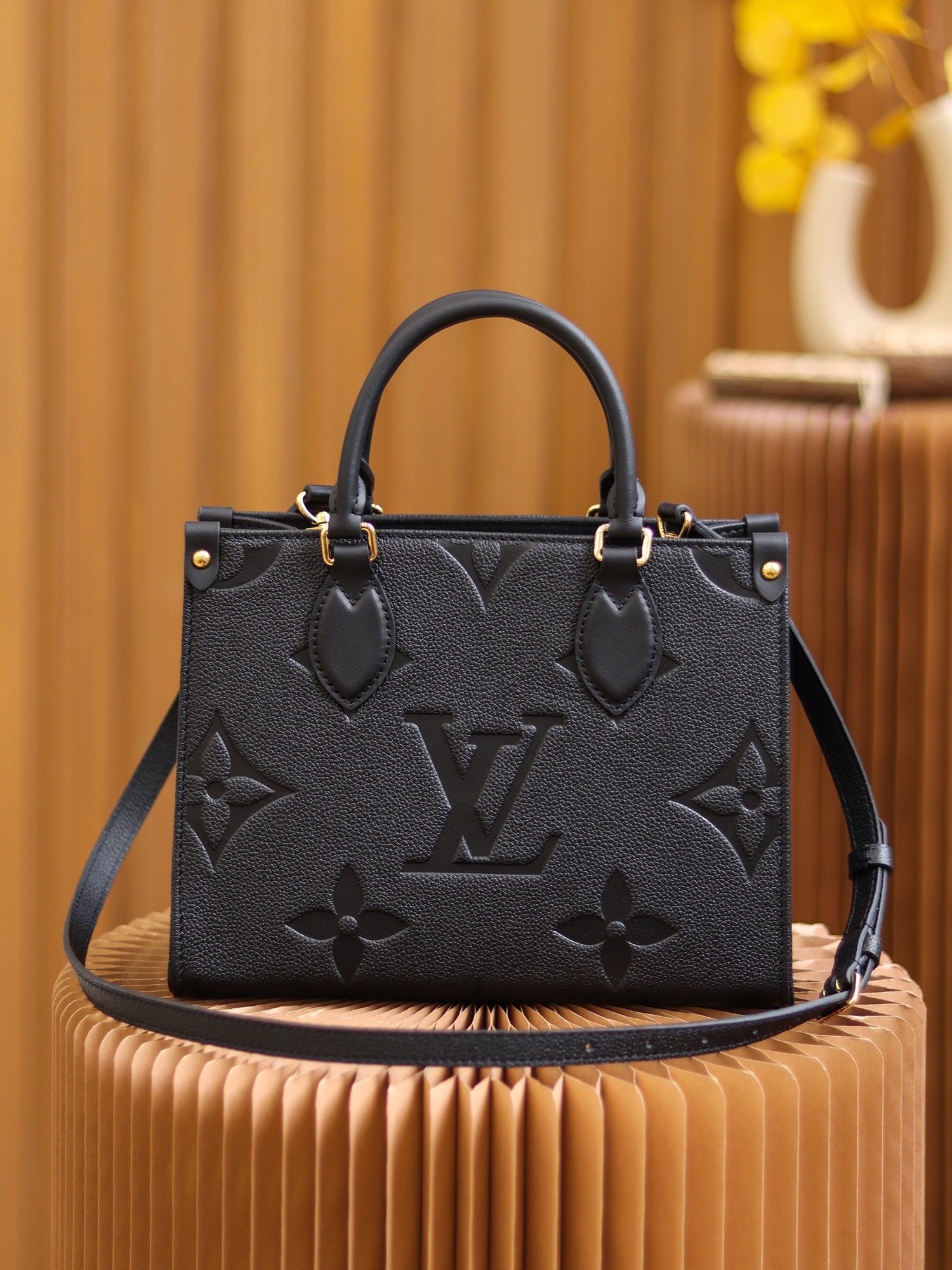 Louis Vuitton ONTHEGO Small size m45653 25*19*11.5cm