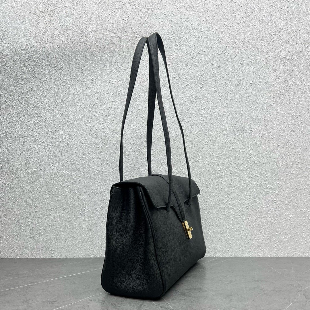 Celline Soft16 Small Lychee Black
