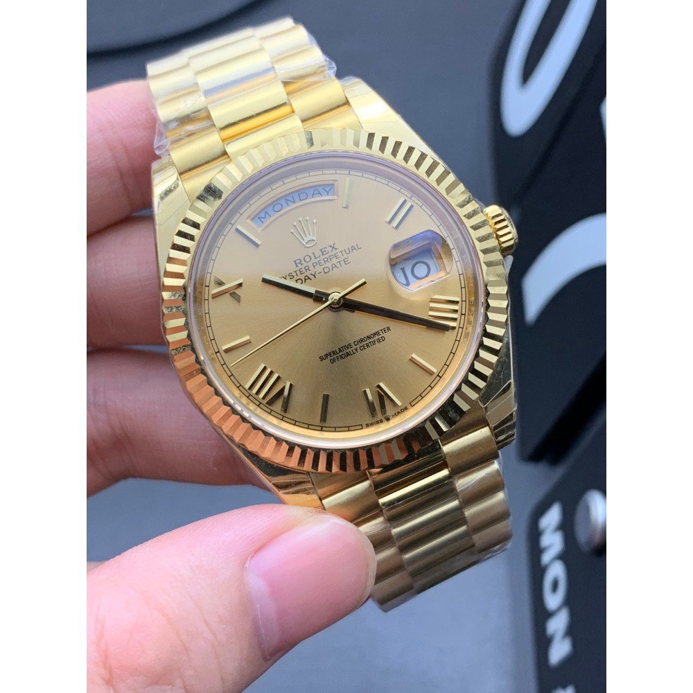 Rolex Day-Date 228238 40mm Yellow Gold Champagne Roman Dial President Swiss Clone Movement