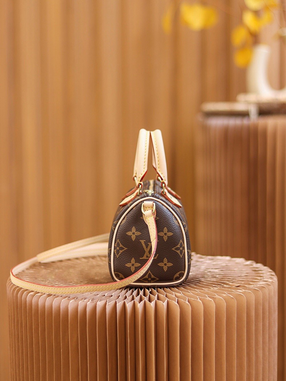 Louis Vuitton NANO SPEEDY枕头包系列 m61252