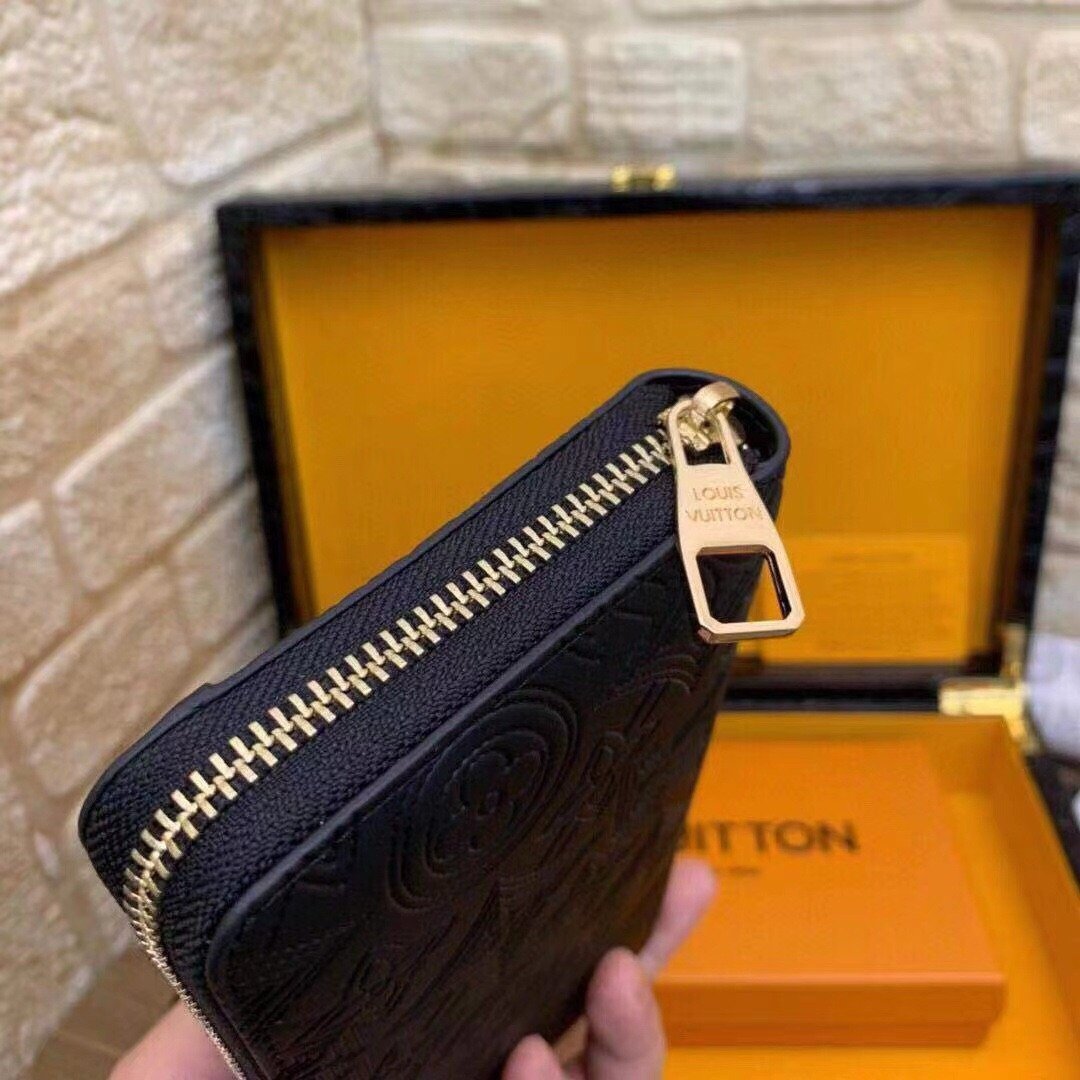 LV zipper wallet embossed wallet wallet card holder