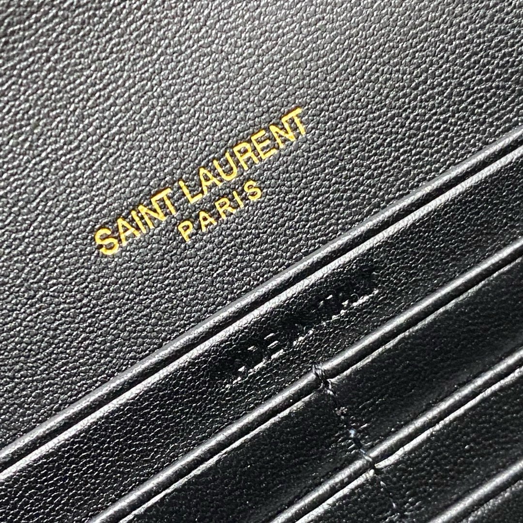 LE CASSANDRE Smooth leather envelope and chain wallet Black lambskin/gold 743050