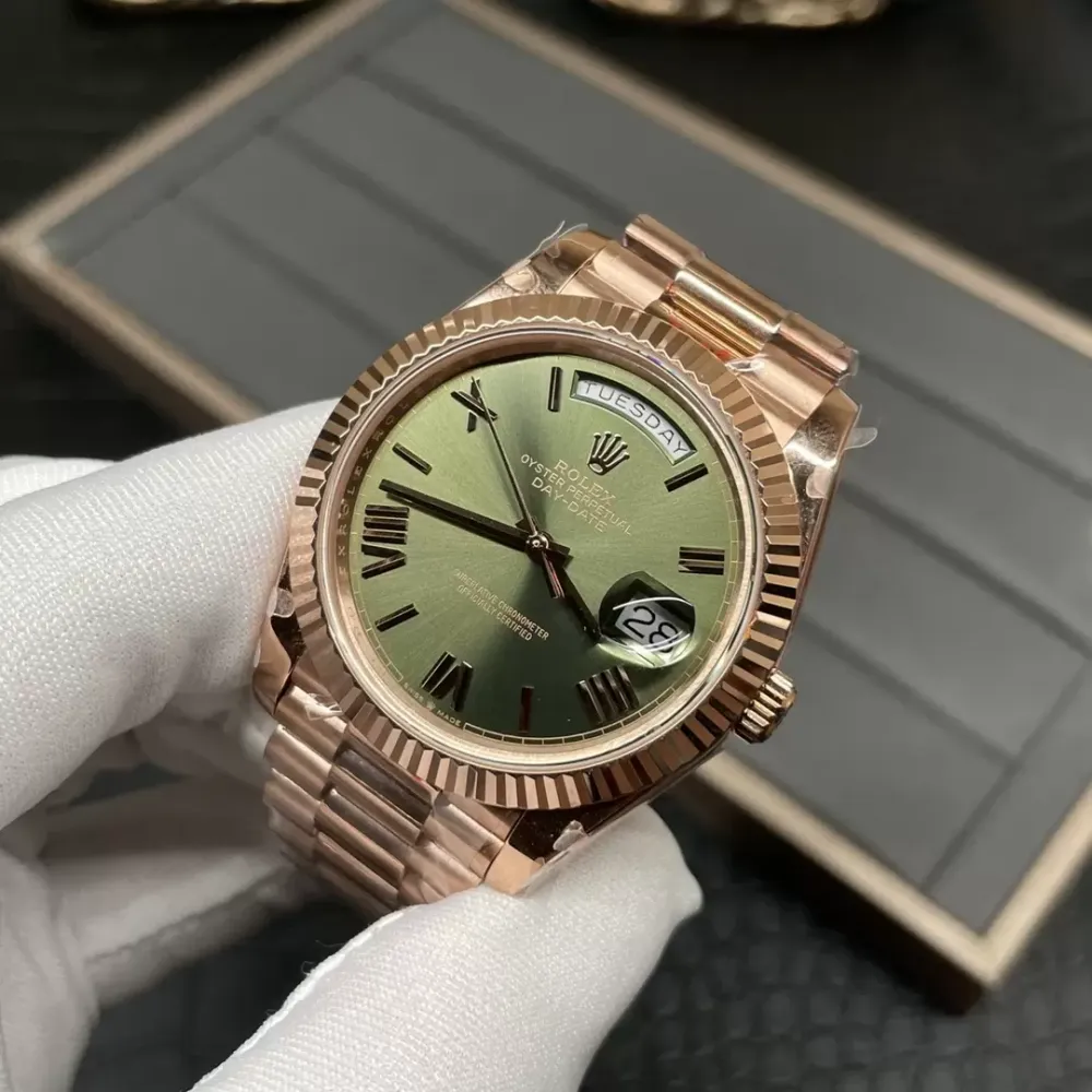Rolex Day-Date 228235 Rose Gold Green Roman Dial President Bracelet Swiss 3255 Movement