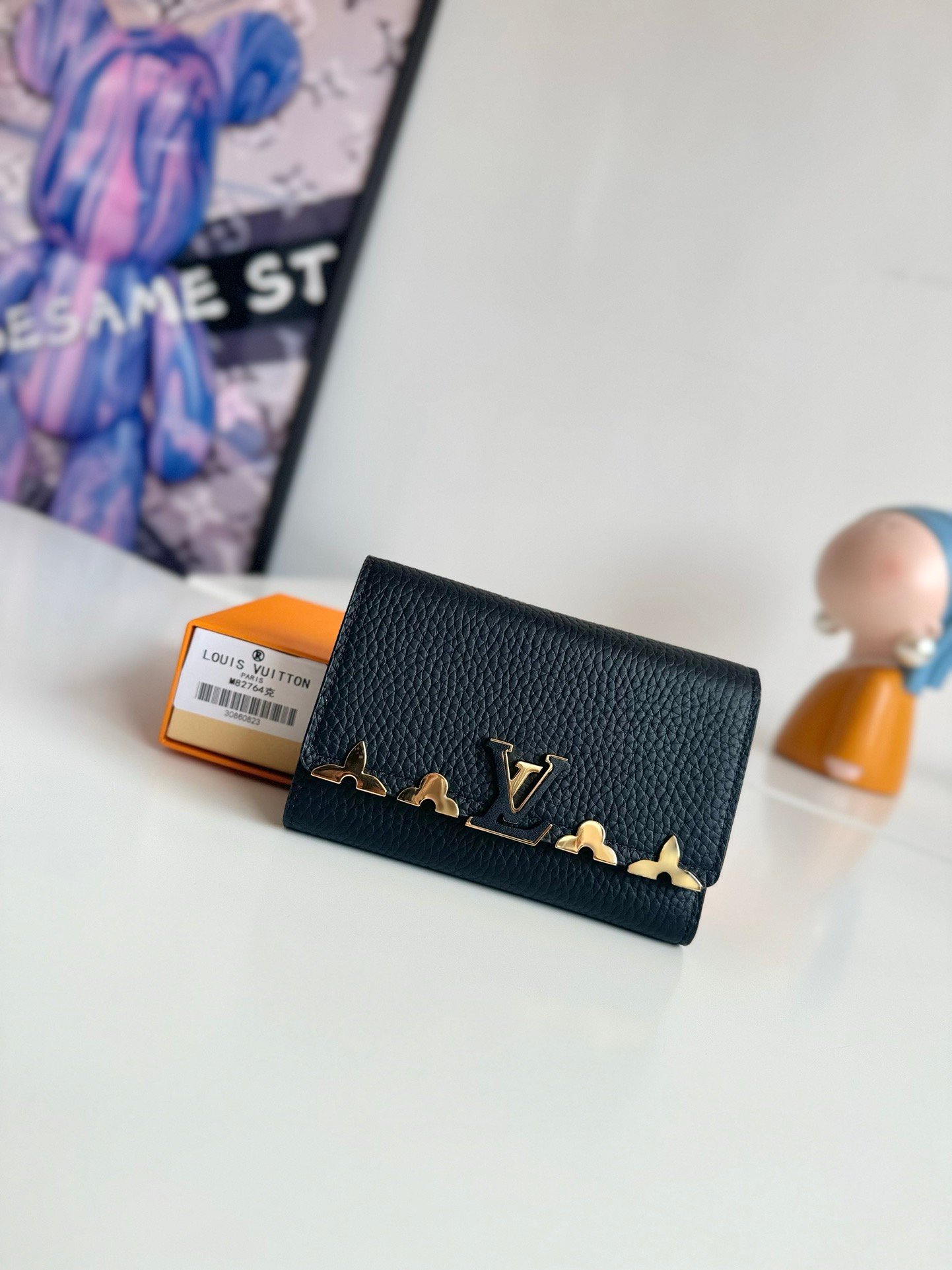 LV portefeuille capsine compact black wallet wallet card holder