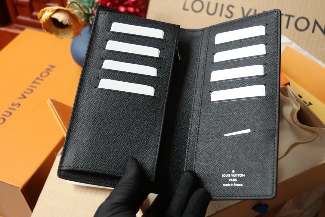 LV brazza wallet water ripple