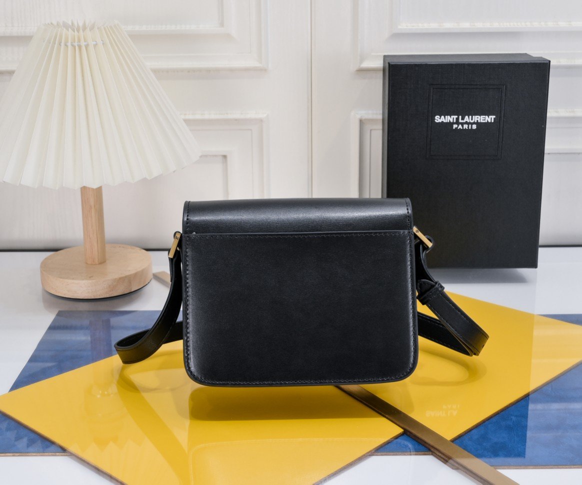 Saint Laurent - Flap Saddle Bag