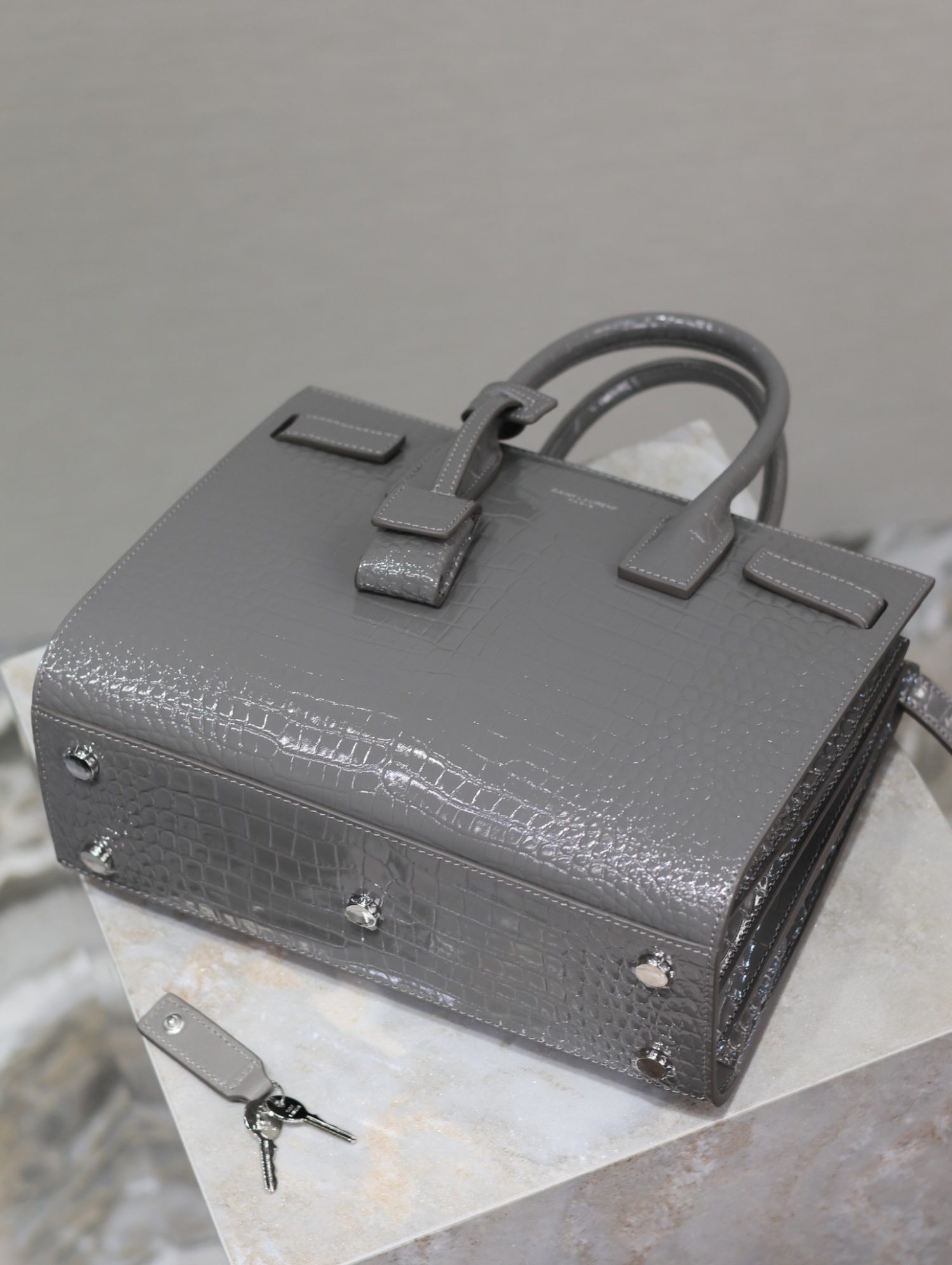 SAC DE JOUR Classic Accordion Bag Grey