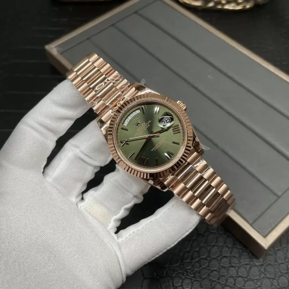 Rolex Day-Date 228235 Rose Gold Green Roman Dial President Bracelet Swiss 3255 Movement