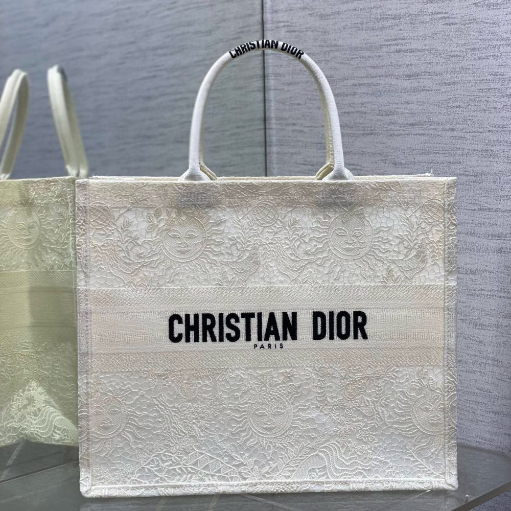 Tote's latest lace sun element series