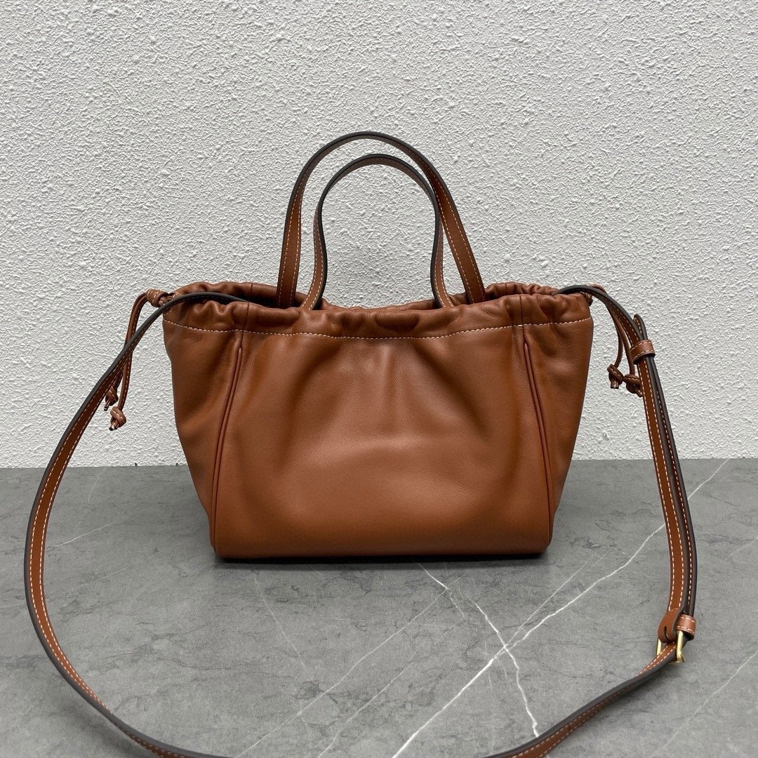 CABAS TRIOMPHE Cuir Small Shopper Drawstring Bag in Smooth Calfskin